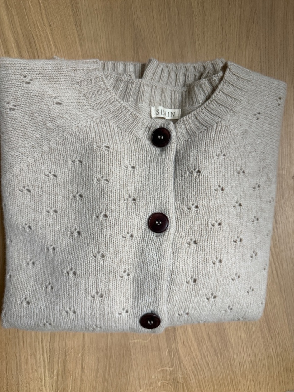 SISKIN Cloud Women’s Cardigan - Superfine Lambswool - Oat - Medium - Picture 2 of 4